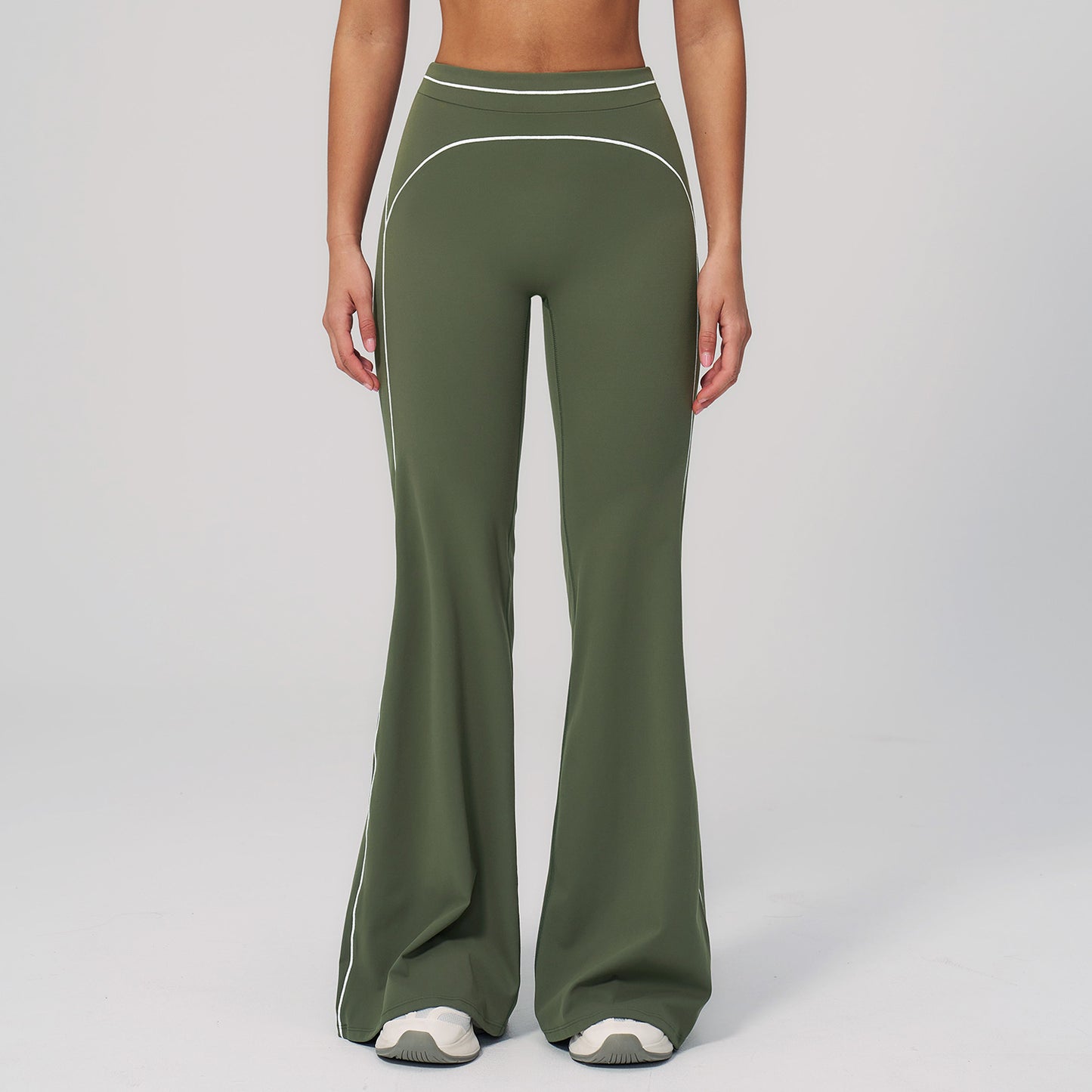 Contrast-Stitch Straight Leggings
