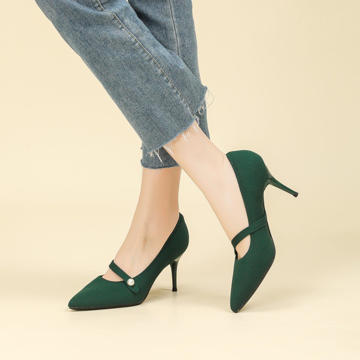 尖頭リボン付き斜めストラップパンプス 7cmヒール