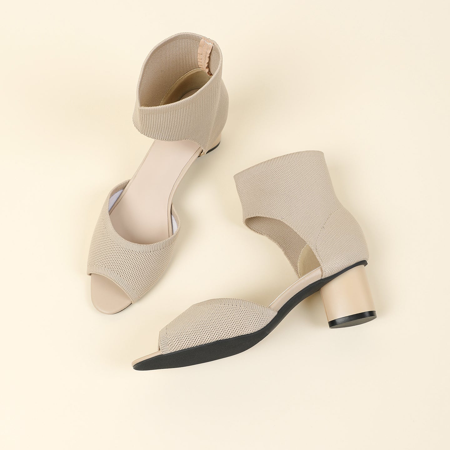 オープントゥ ポインテッドトゥ サンダル