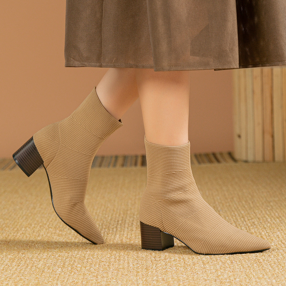 ポインテッドトゥ ニット 5.5cmチャンキーヒール ショートブーツ