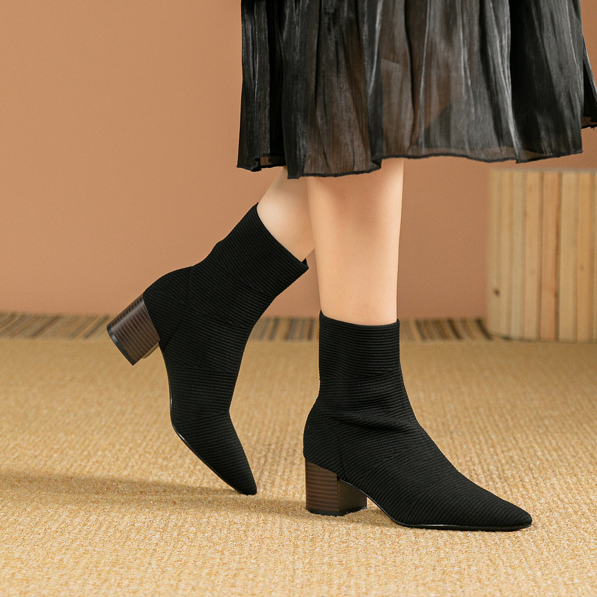 ポインテッドトゥ ニット 5.5cmチャンキーヒール ショートブーツ