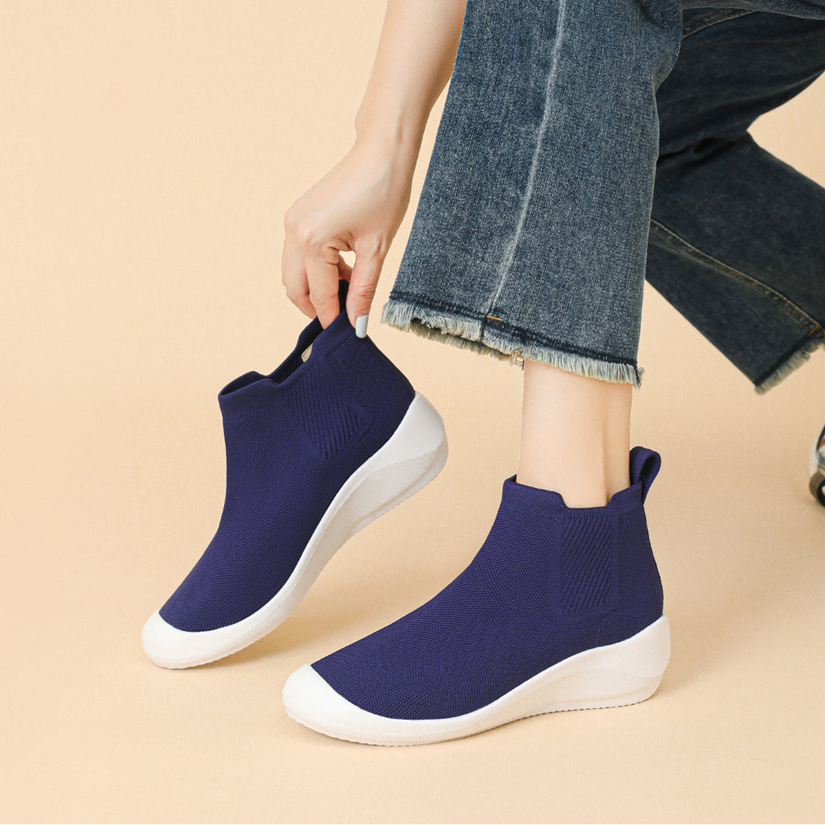 超軽量ニット厚底ショートブーツ