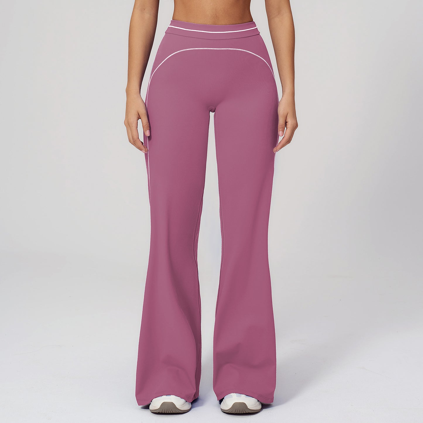 Contrast-Stitch Straight Leggings