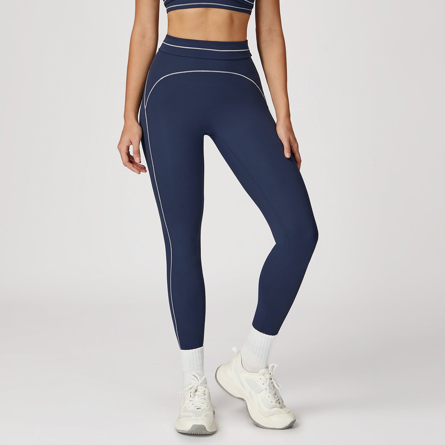 Contrast-Stitch Sculpt Leggings