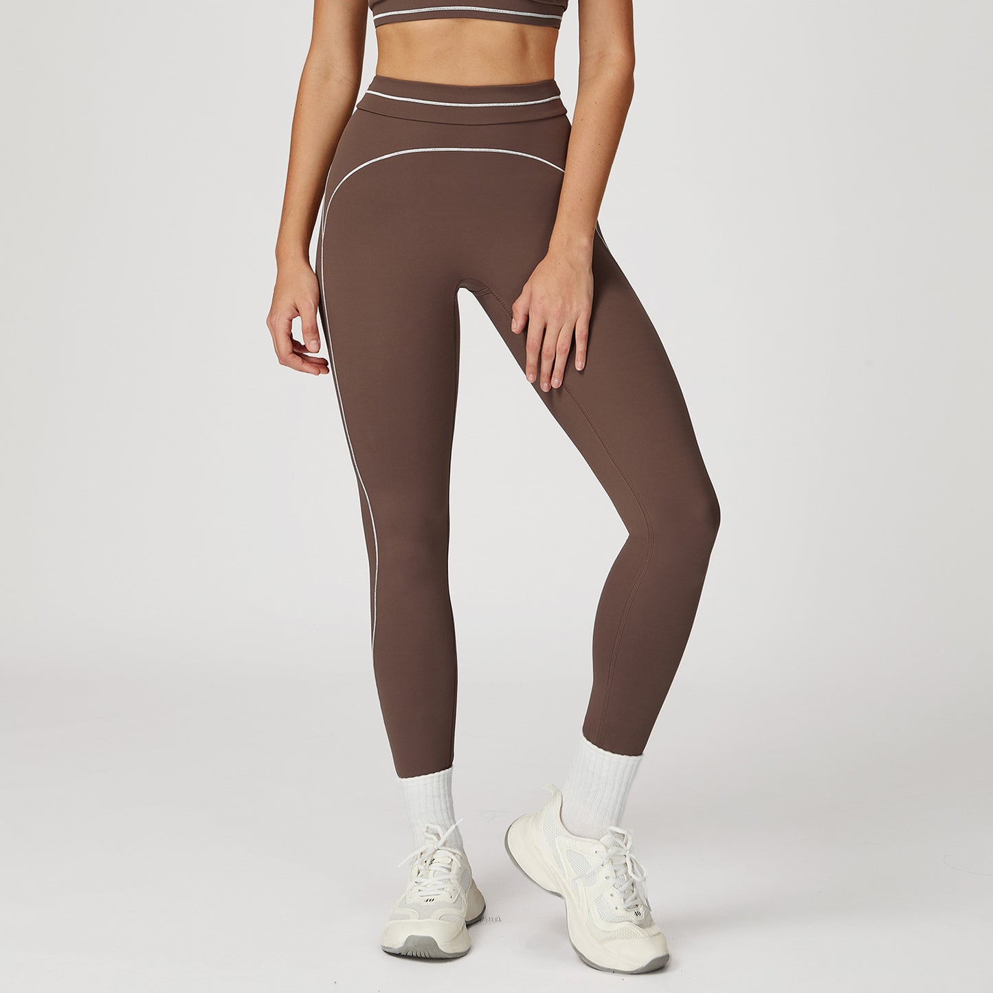 Contrast-Stitch Sculpt Leggings