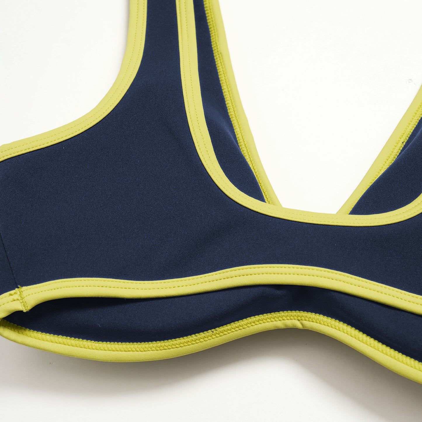 Contrast Stitch V-Neck Sports Bra