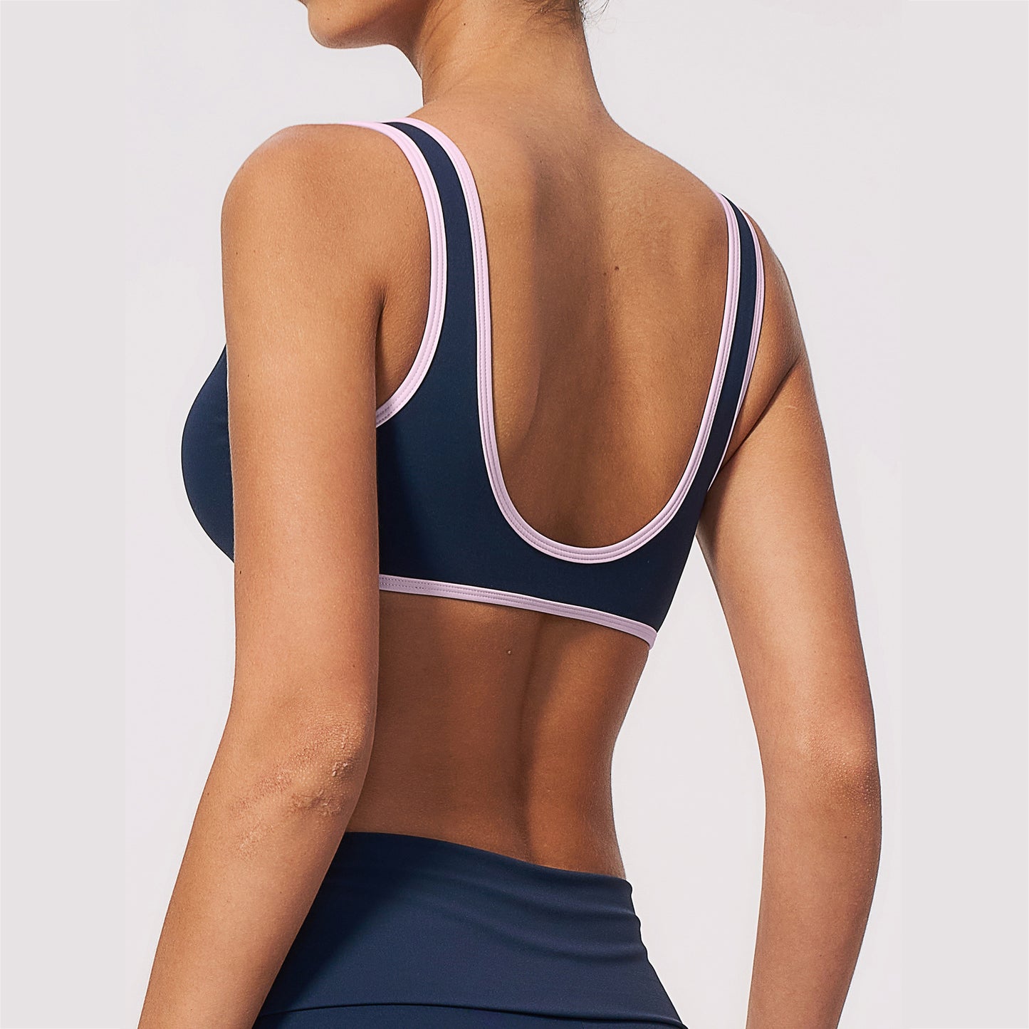 Contrast Stitch V-Neck Sports Bra
