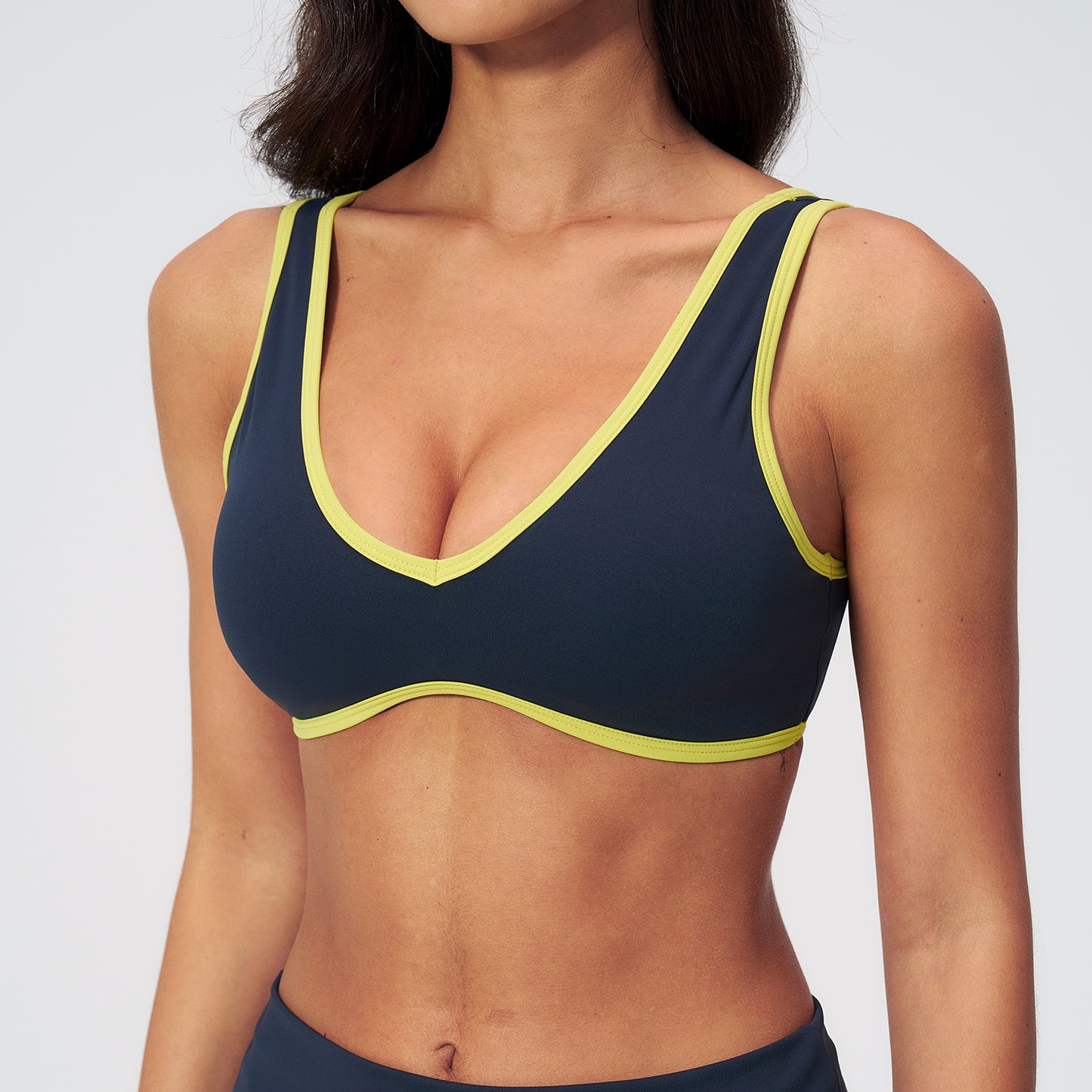 Contrast Stitch V-Neck Sports Bra