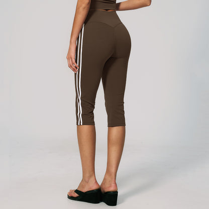 Side Stripe Sculpting Capri Leggings