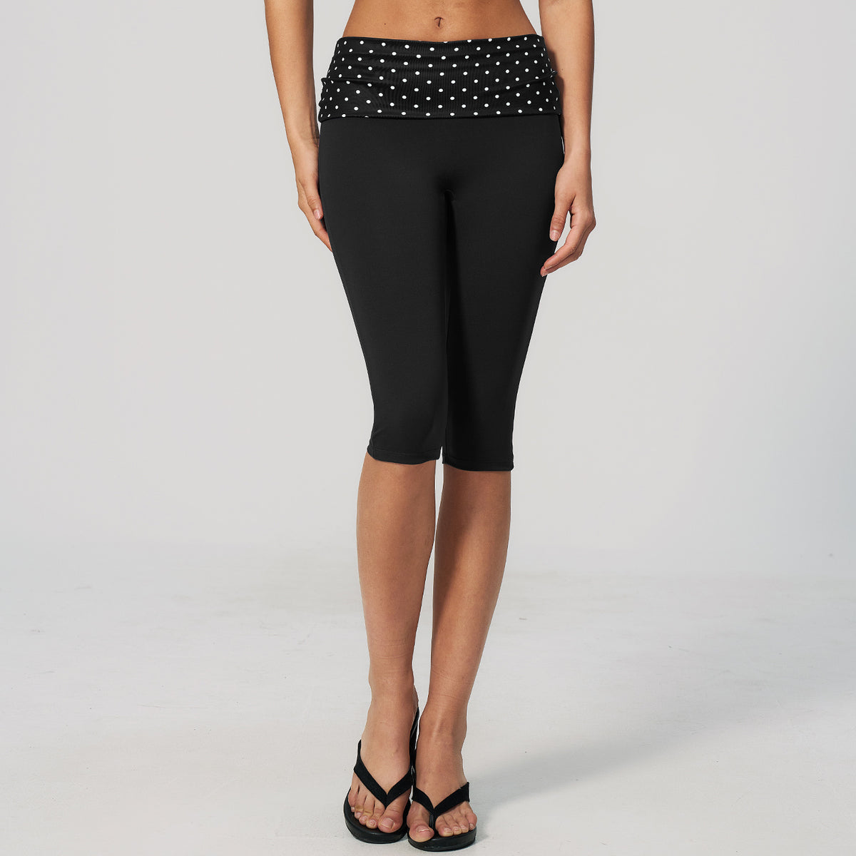 Contrast Foldover Waist Capri Leggings