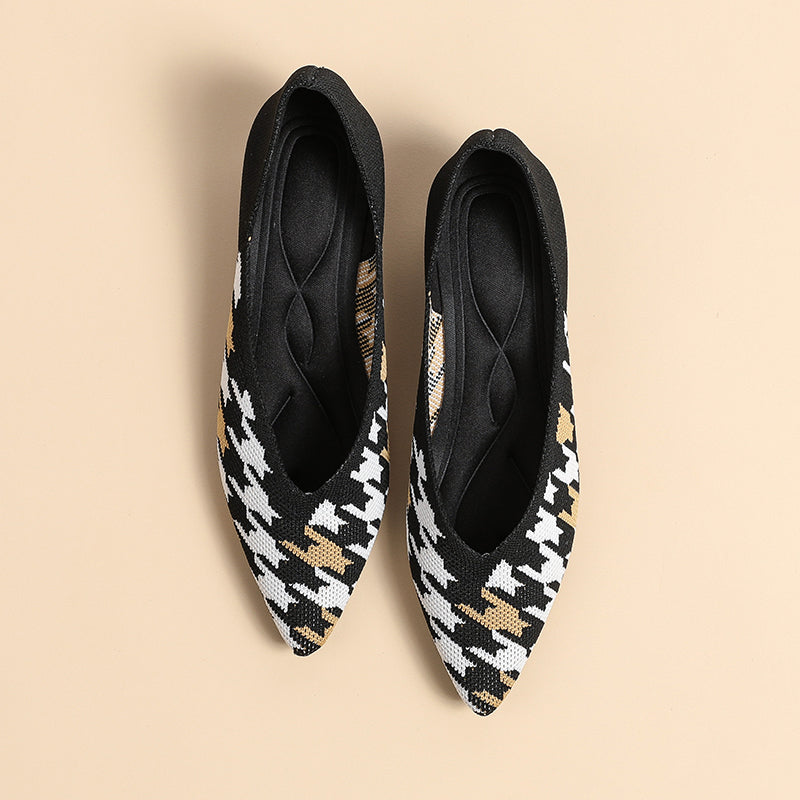Pointed knit soft sole flat shoes