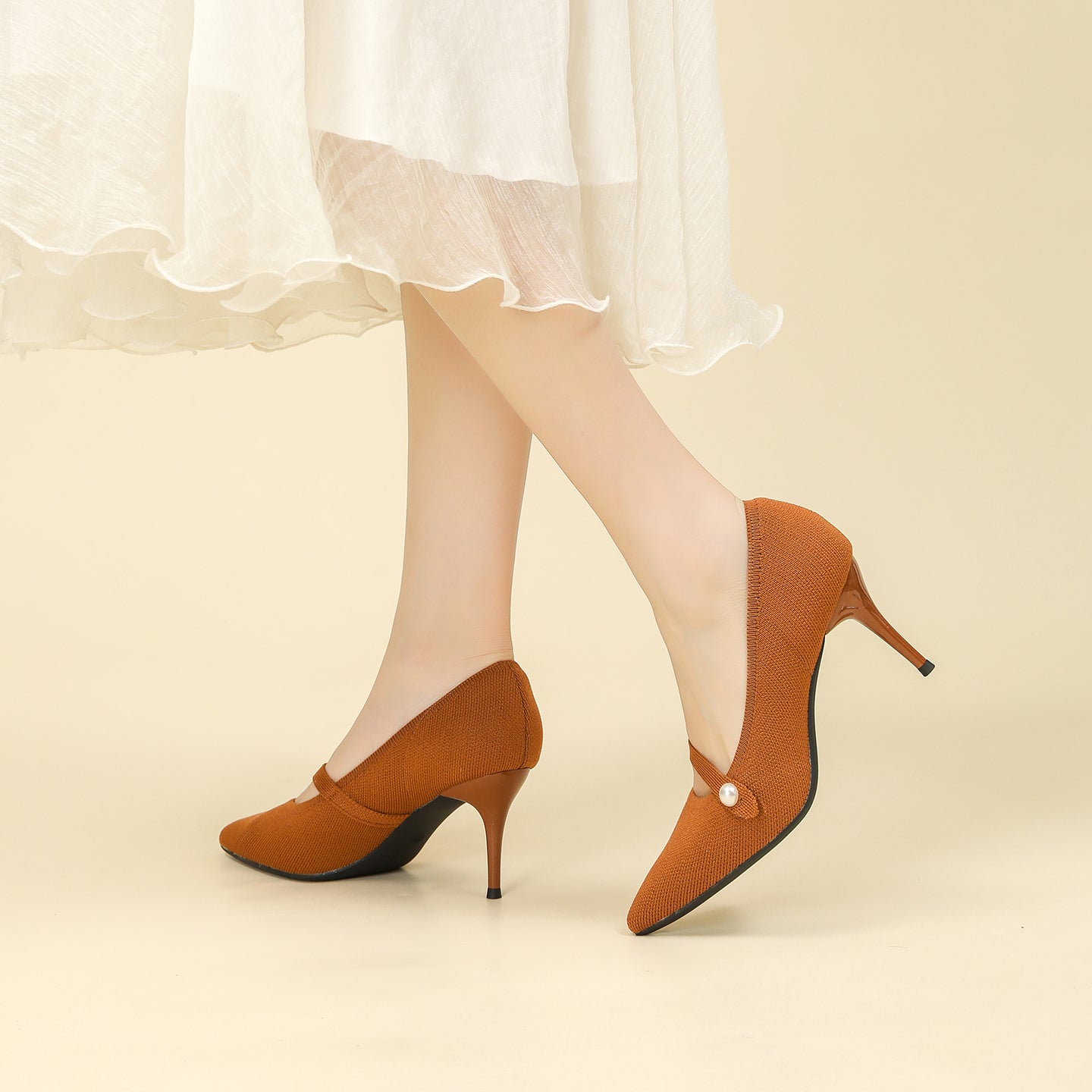 尖頭リボン付き斜めストラップパンプス 7cmヒール