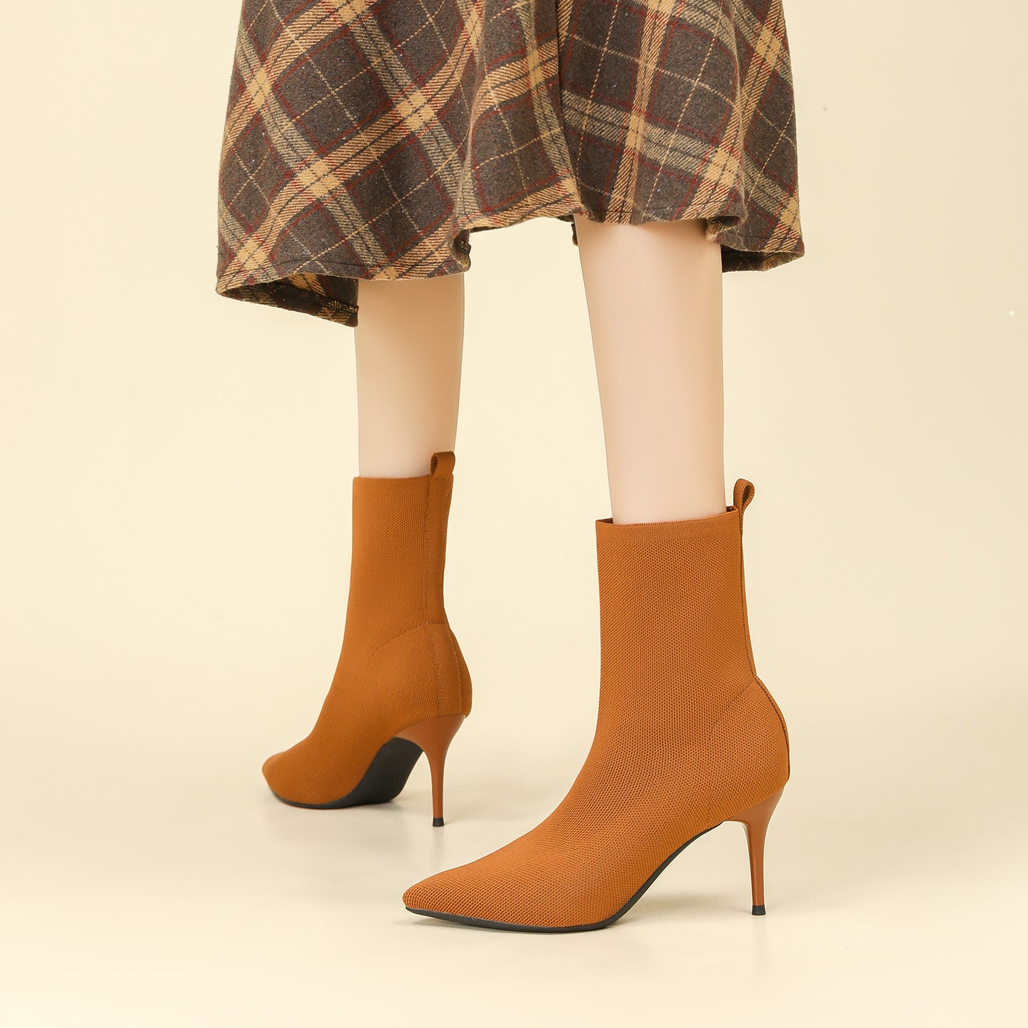 秋冬用尖頭ピンヒールショートブーツ8CM