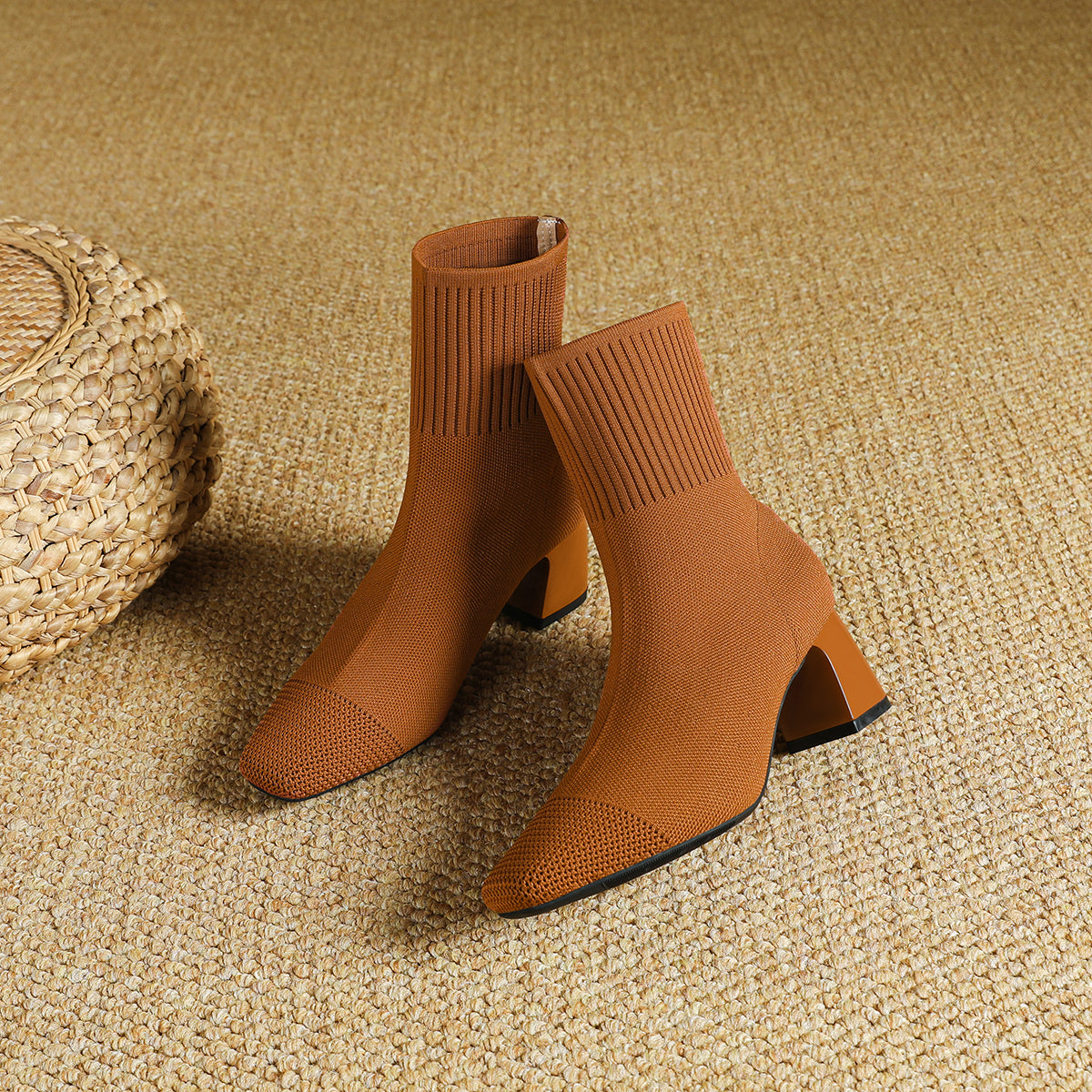 スクエアトゥ太ヒールニットソックスブーツ ショートブーツ