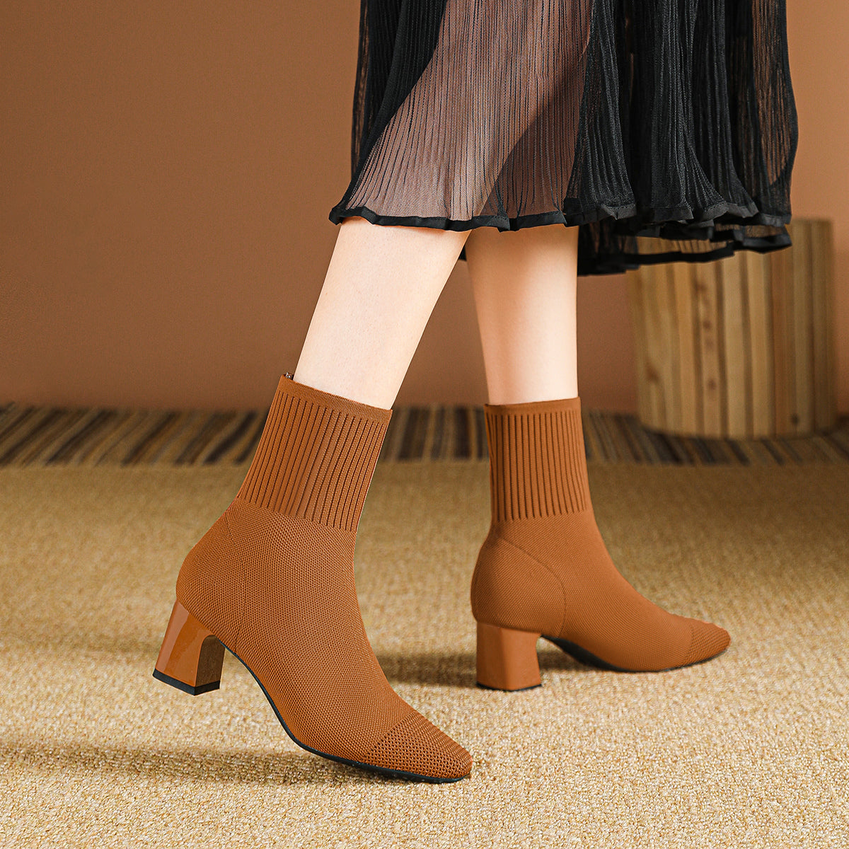 スクエアトゥ太ヒールニットソックスブーツ ショートブーツ