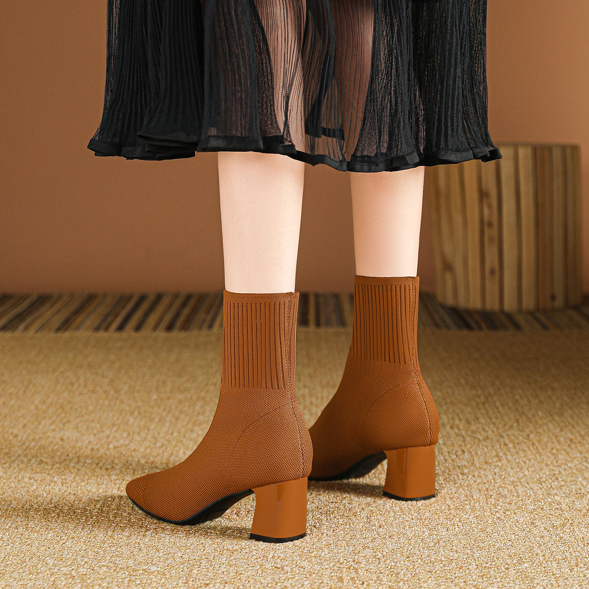 スクエアトゥ太ヒールニットソックスブーツ ショートブーツ