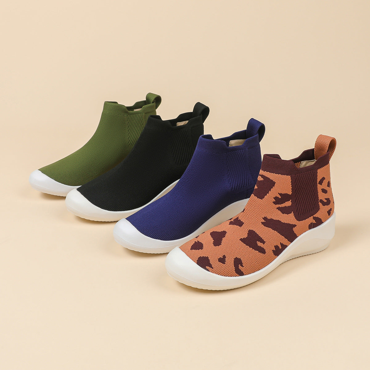 超軽量ニット厚底ショートブーツ