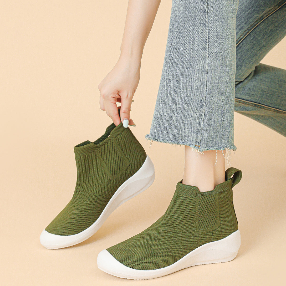 超軽量ニット厚底ショートブーツ