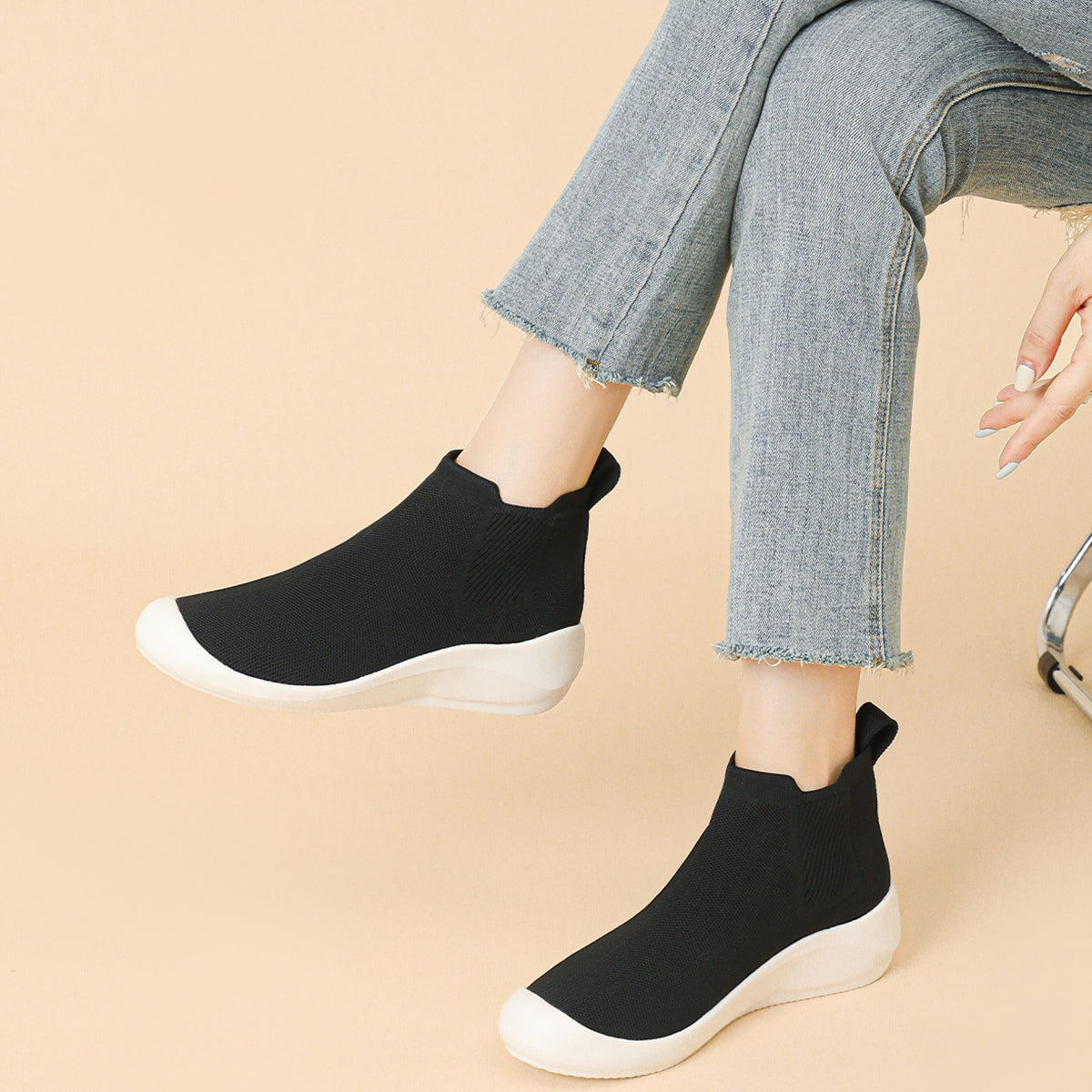 超軽量ニット厚底ショートブーツ