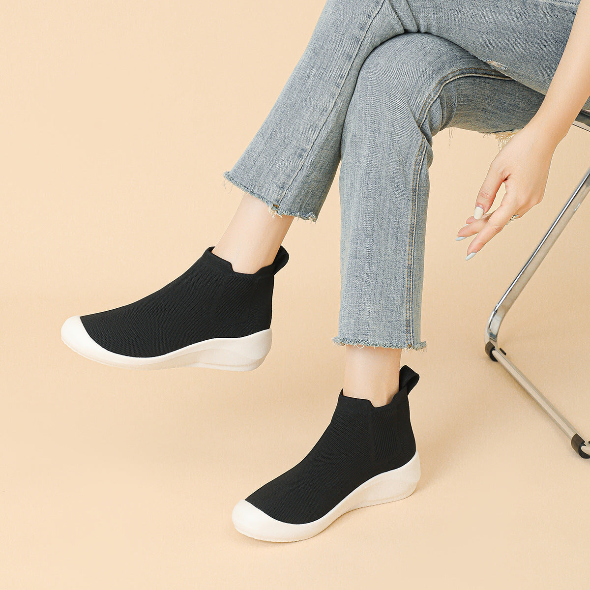 超軽量ニット厚底ショートブーツ